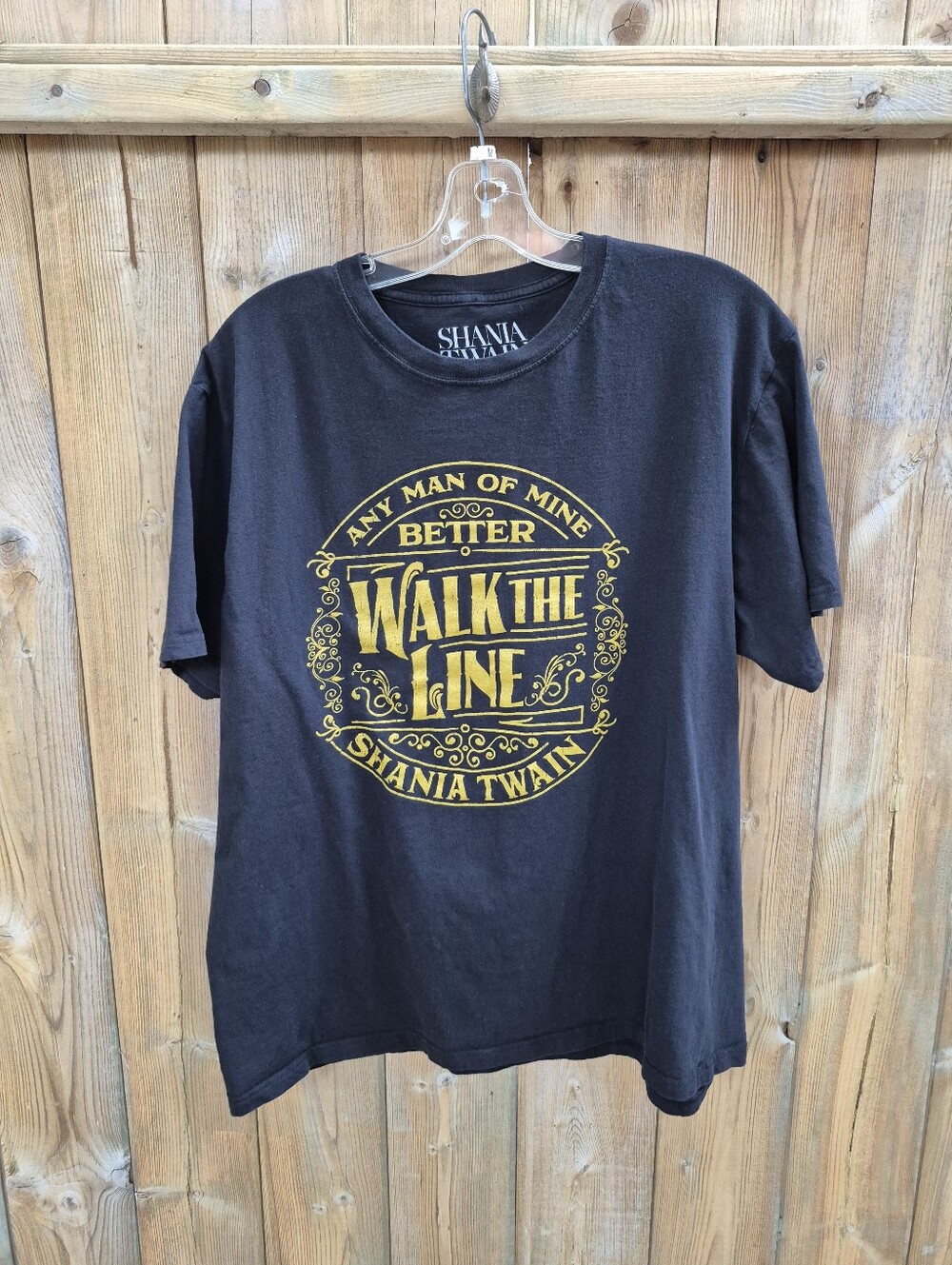 Shania Twain 'Walk The Line' Graphic Tee - Black with Gold Print Size Xl